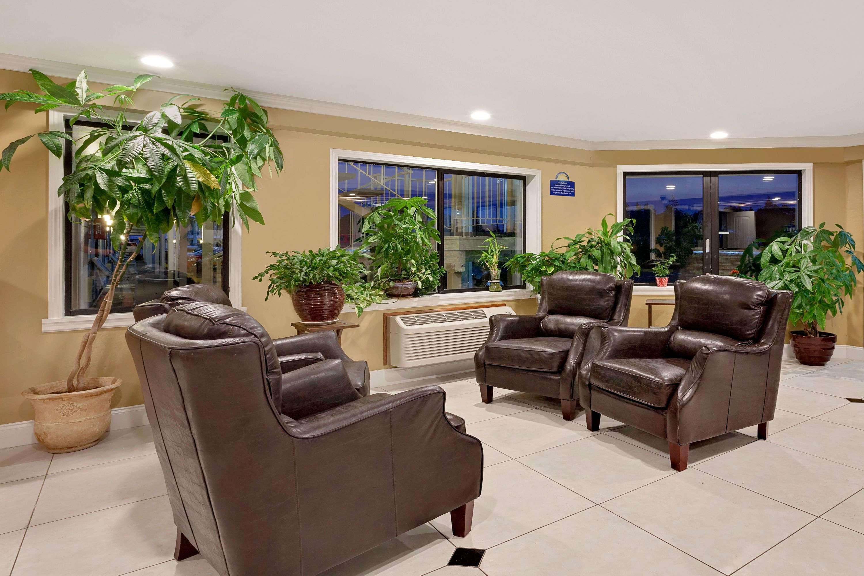 Days By Wyndham South Tacoma Motel 2*