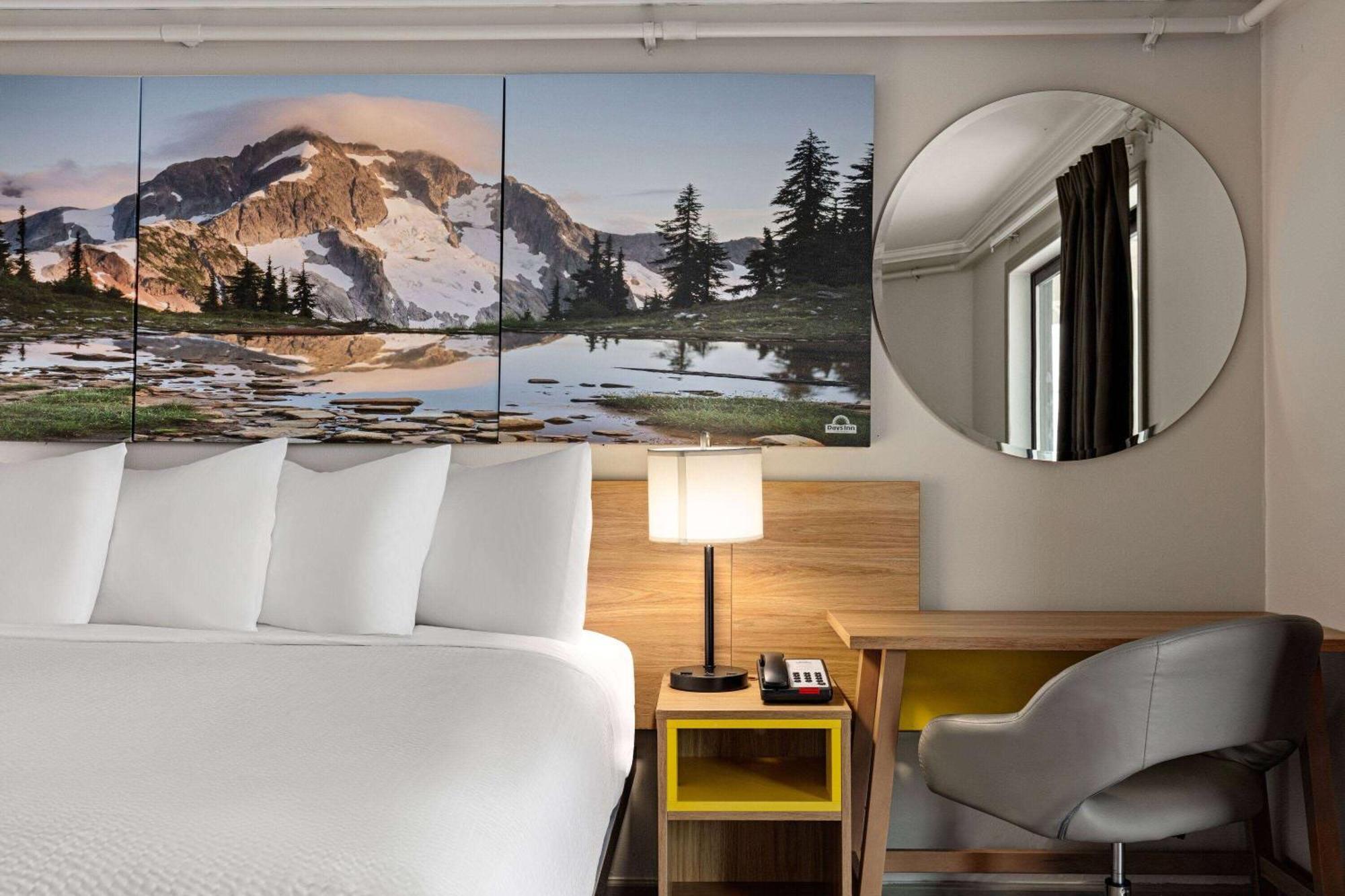 Days By Wyndham South Tacoma Lakewood